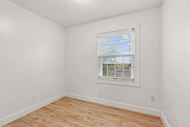 781 Case Avenue, Saint Paul, MN 55106