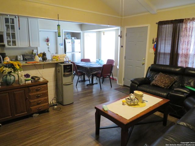 4815 Sorrento, San Antonio, TX 78217