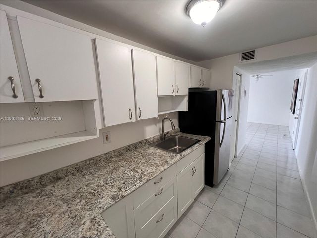 2000 Biarritz Drive 407, Miami Beach, FL 33141