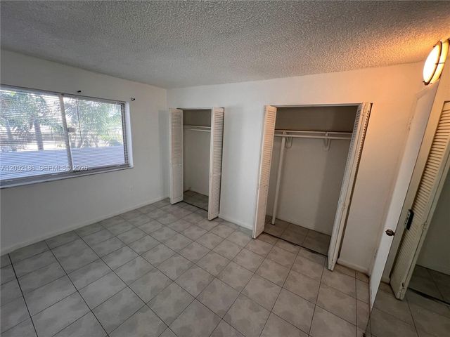 2000 Biarritz Drive 407, Miami Beach, FL 33141