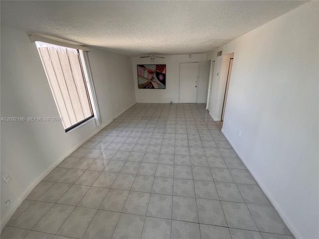 2000 Biarritz Drive 407, Miami Beach, FL 33141