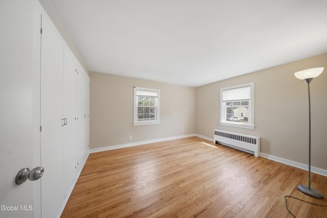 508 Bloomingrove Drive, North Greenbush, NY 12144