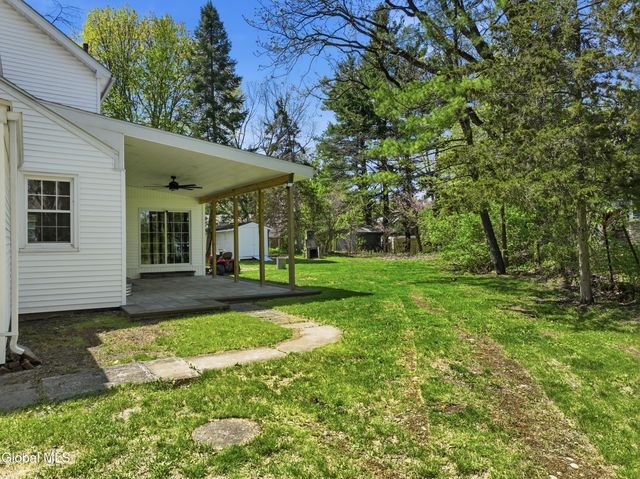 508 Bloomingrove Drive, North Greenbush, NY 12144