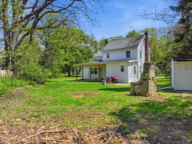 508 Bloomingrove Drive, North Greenbush, NY 12144