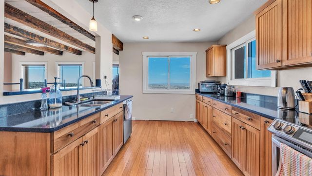 14329 Windsor Place NE, Albuquerque, NM 87123