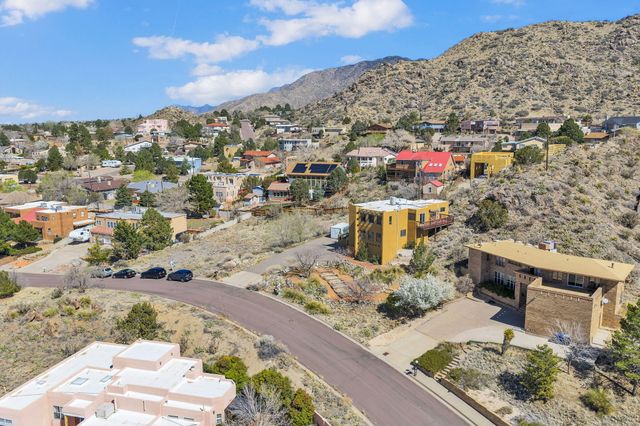 14329 Windsor Place NE, Albuquerque, NM 87123