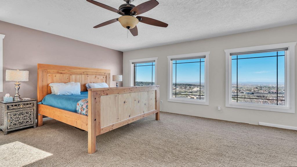 Image 14 of property listing at 14329 Windsor Place NE, Albuquerque, NM 87123