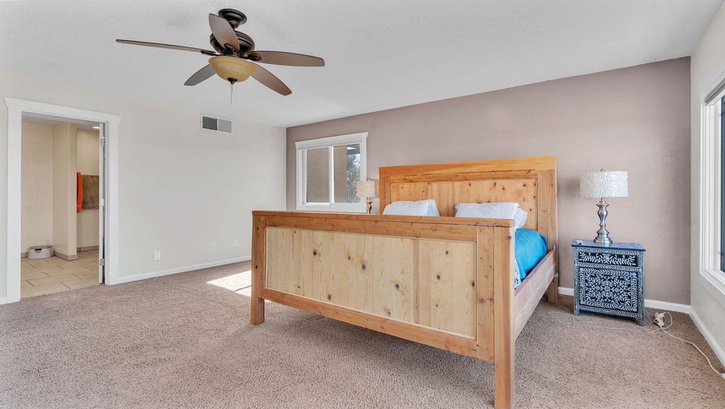 Image 15 of property listing at 14329 Windsor Place NE, Albuquerque, NM 87123