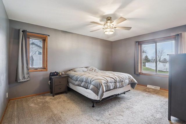 W232N7474 Highview DRIVE, Sussex, WI 53089