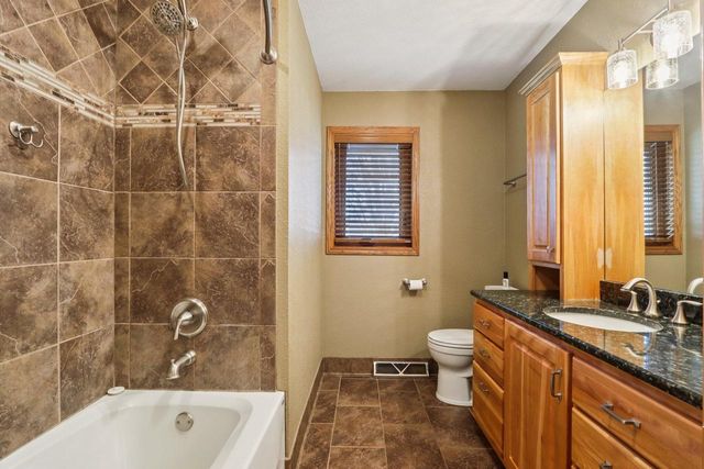 W232N7474 Highview DRIVE, Sussex, WI 53089