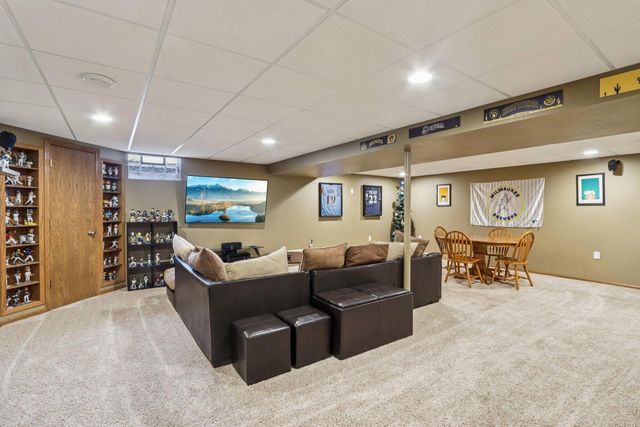 W232N7474 Highview DRIVE, Sussex, WI 53089
