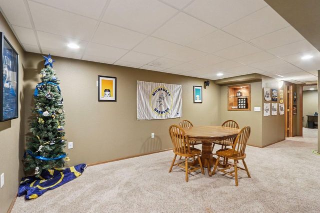 W232N7474 Highview DRIVE, Sussex, WI 53089