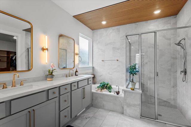 8208 Thelma Jean DR, Austin, TX 78744