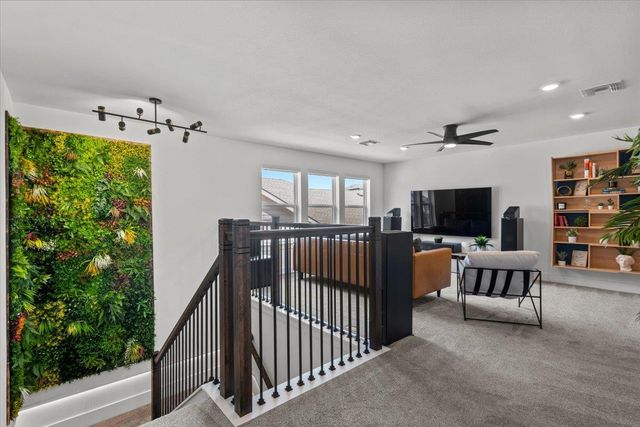 8208 Thelma Jean DR, Austin, TX 78744