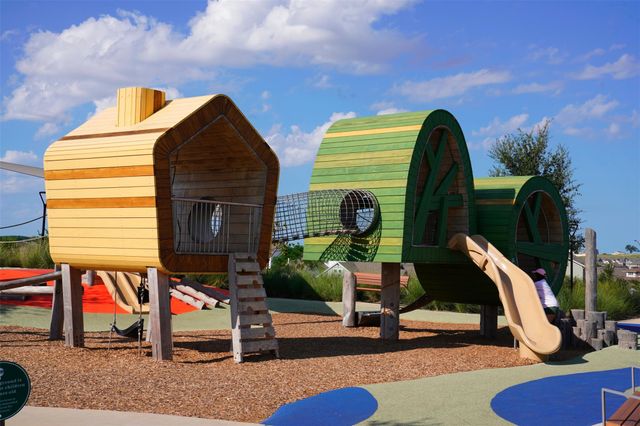 8208 Thelma Jean DR, Austin, TX 78744