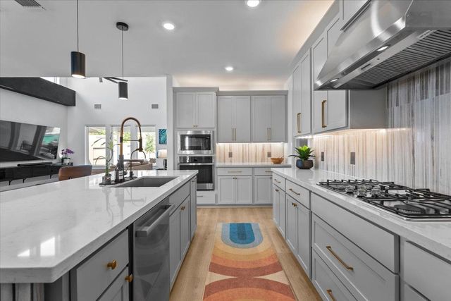 8208 Thelma Jean DR, Austin, TX 78744