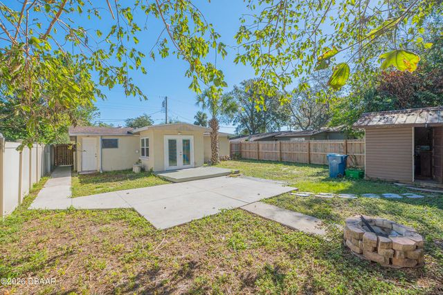 1332 Granada Avenue, Daytona Beach, FL 32117