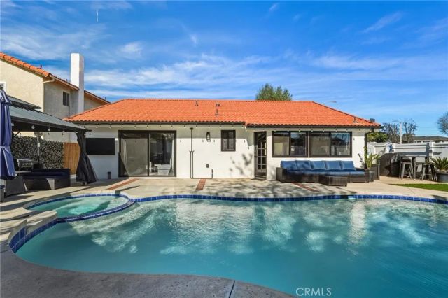 27630 Hartford Avenue, Castaic, CA 91384