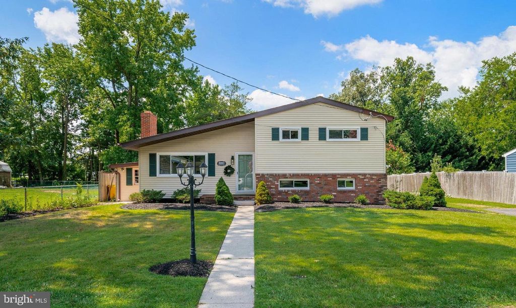 8003 WOODHOLME CIR, Pasadena, MD 21122