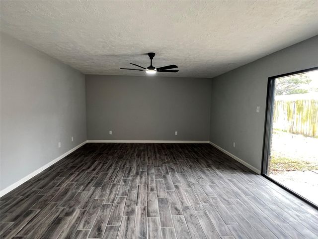 3910 Lost Oak Drive, Spring, TX 77388