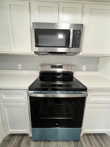 3910 Lost Oak Drive, Spring, TX 77388