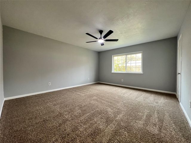 3910 Lost Oak Drive, Spring, TX 77388