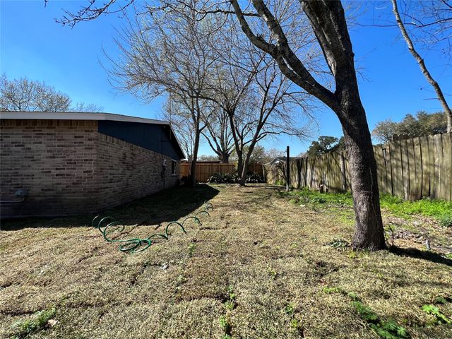 3910 Lost Oak Drive, Spring, TX 77388