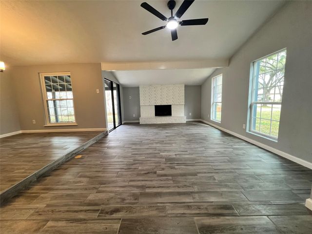 3910 Lost Oak Drive, Spring, TX 77388