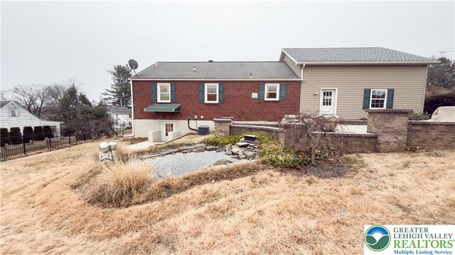 1345 New Jersey Avenue, Hellertown Boro, PA 18055