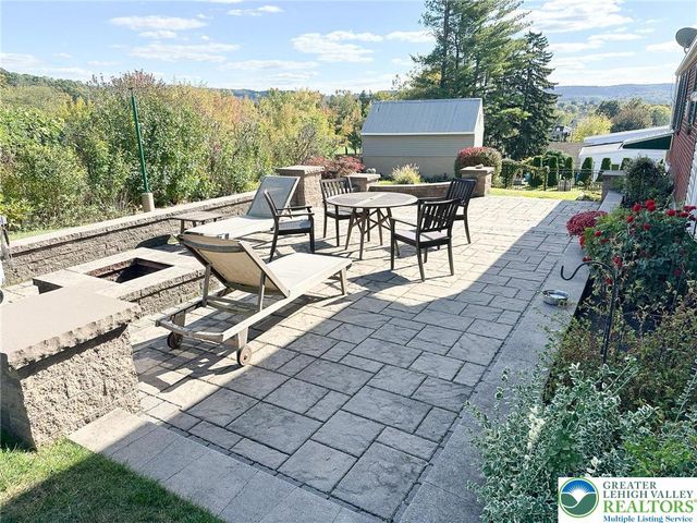 1345 New Jersey Avenue, Hellertown Boro, PA 18055