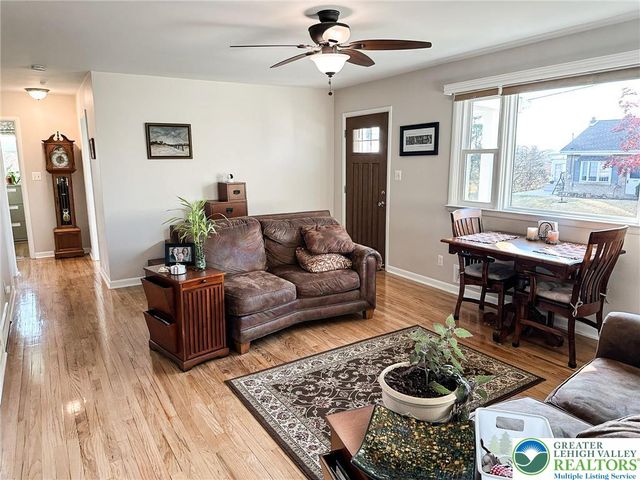 1345 New Jersey Avenue, Hellertown Boro, PA 18055