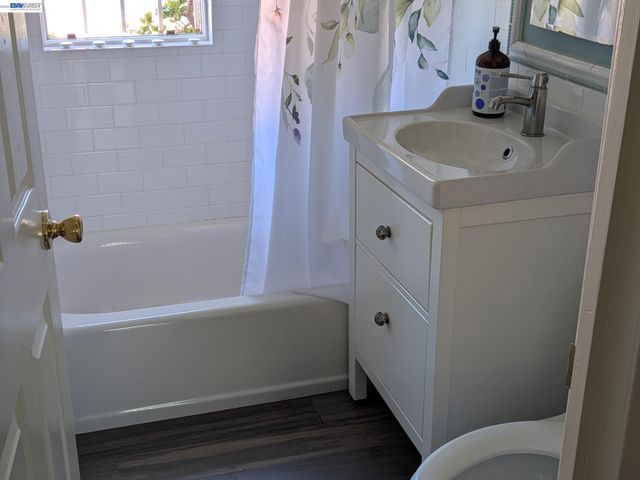 172 W Chanslor, Richmond, CA 94801