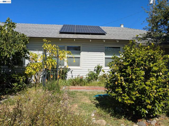 172 W Chanslor, Richmond, CA 94801