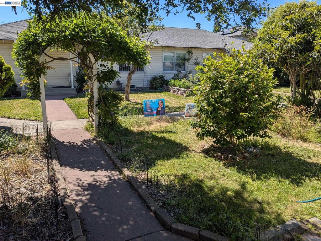 172 W Chanslor, Richmond, CA 94801