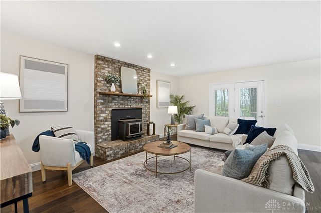 767 Settlemyre Road, Oregonia, OH 45054