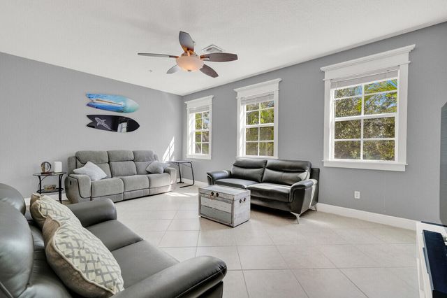 285 E Bay Cedar Circle, Jupiter, FL 33458