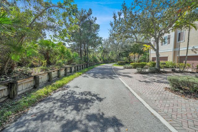 285 E Bay Cedar Circle, Jupiter, FL 33458