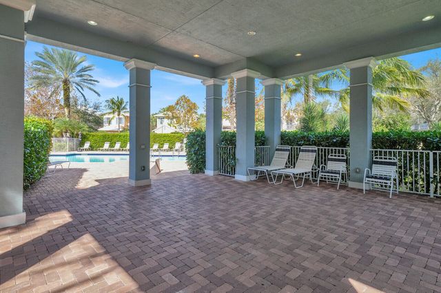 285 E Bay Cedar Circle, Jupiter, FL 33458