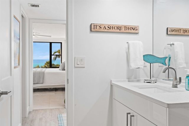 8600 MIDNIGHT PASS ROAD 301, Sarasota, FL 34242