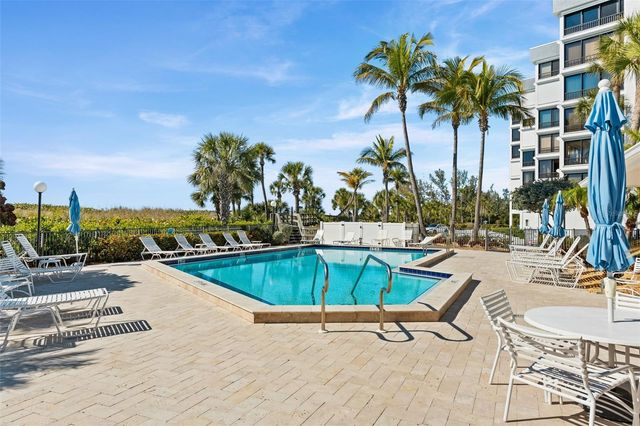 8600 MIDNIGHT PASS ROAD 301, Sarasota, FL 34242