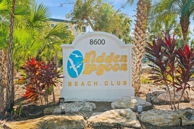 8600 MIDNIGHT PASS ROAD 301, Sarasota, FL 34242