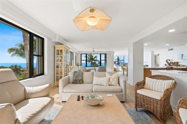 8600 MIDNIGHT PASS ROAD 301, Sarasota, FL 34242