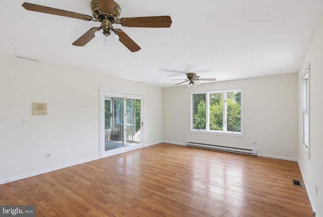 4307 HOWARD DR, Sykesville, MD 21784