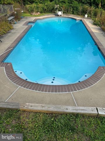 4307 HOWARD DR, Sykesville, MD 21784