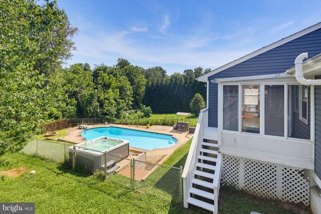 4307 HOWARD DR, Sykesville, MD 21784