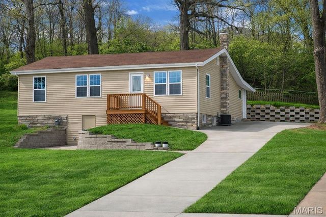 810 Forest Avenue, Valley Park, MO 63088