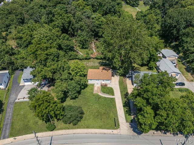 810 Forest Avenue, Valley Park, MO 63088