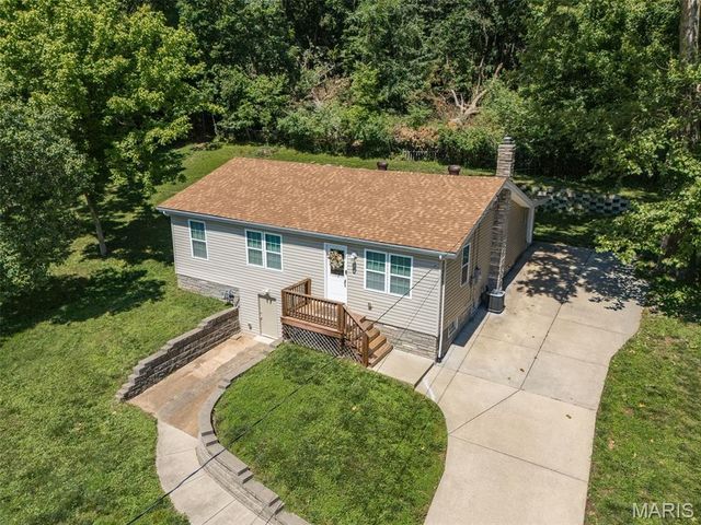 810 Forest Avenue, Valley Park, MO 63088