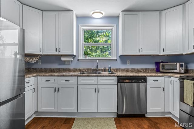 810 Forest Avenue, Valley Park, MO 63088