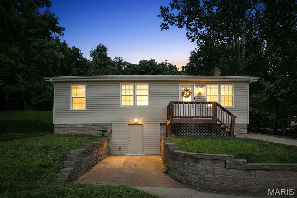 810 Forest Avenue, Valley Park, MO 63088